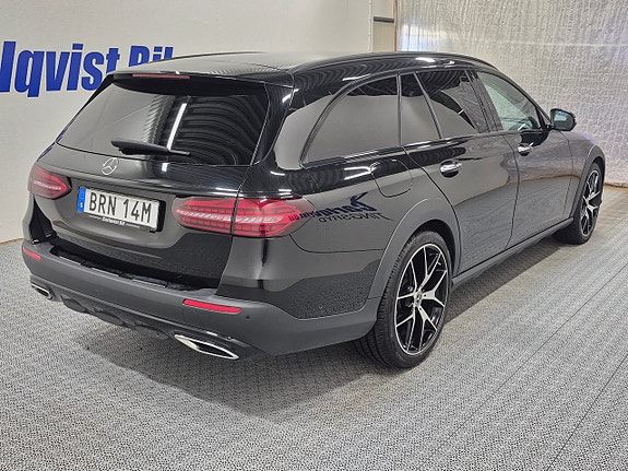 Mercedes-Benz E220 d 4 of 12