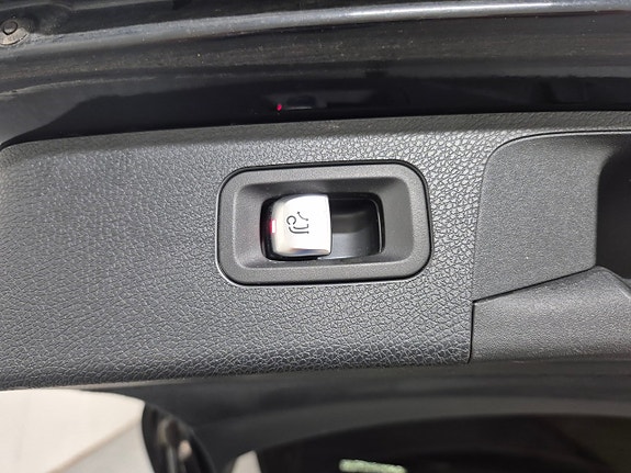 Mercedes-Benz E220 d 11 of 12