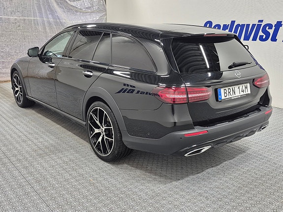 Mercedes-Benz E220 d 3 of 12