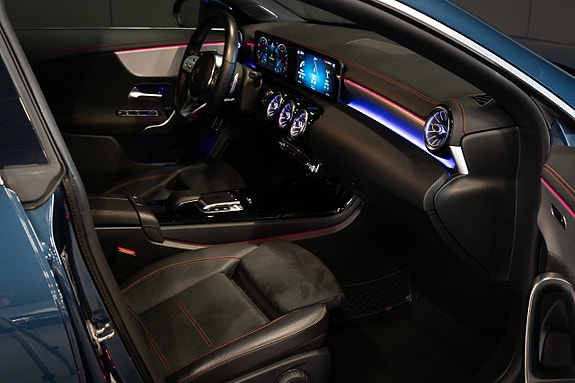 Mercedes-Benz CLA220 12 of 21