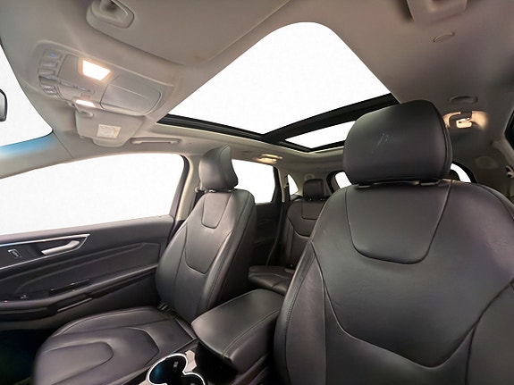 Ford Edge 10 of 30