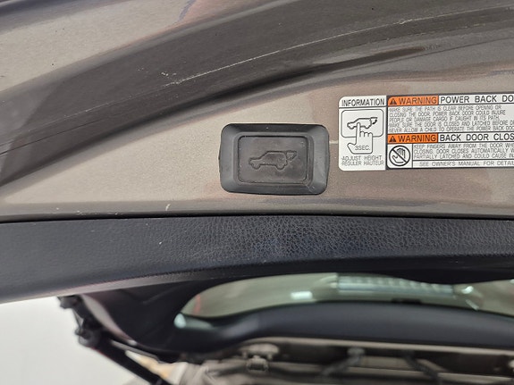 Toyota RAV4 9 of 10