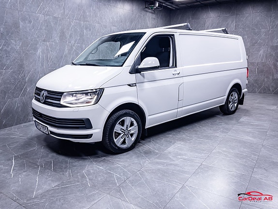 Volkswagen Transporter 3 of 5