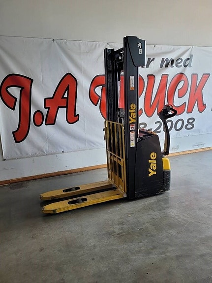 Yale MS12. Ledstaplare 1200kg 3430mm 2 of 2