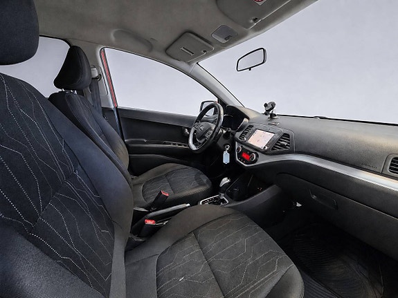 Kia Picanto 12 of 23