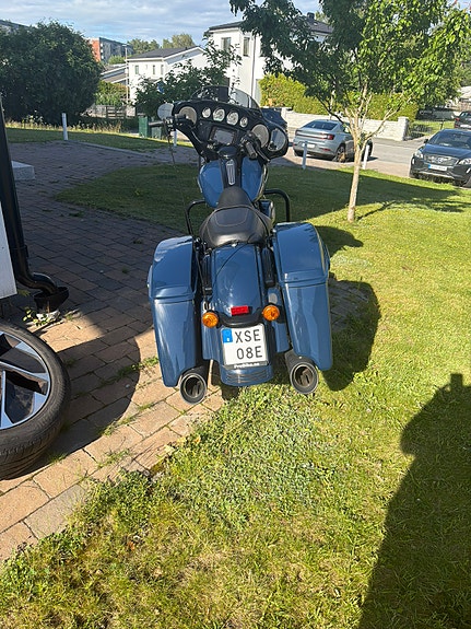Harley-Davidson Street Glide Special 3 of 4