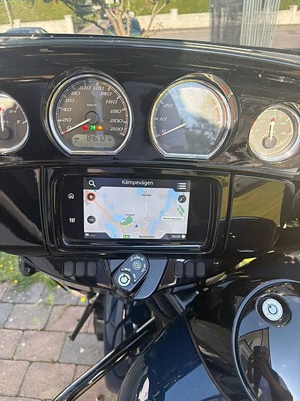 Harley-Davidson Street Glide Special 2 of 4