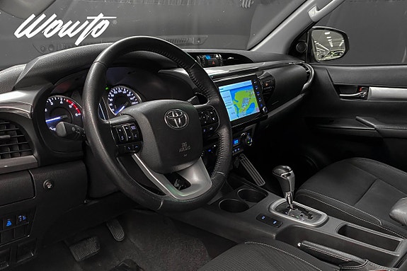 Toyota HiLux 8 of 22