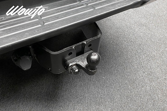 Toyota HiLux 22 of 22