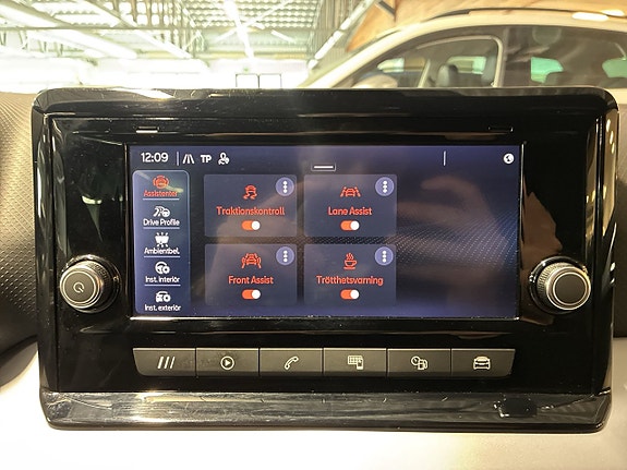 Seat Arona 21 of 26
