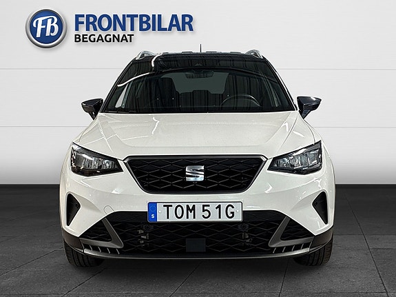 Seat Arona 2 of 26