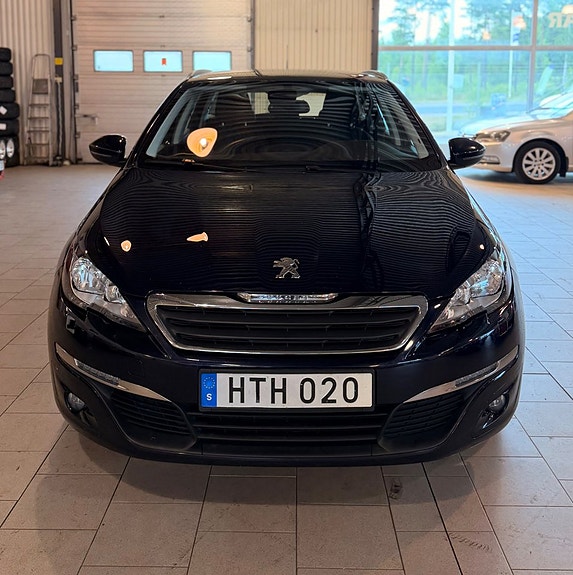 Peugeot 308 SW 5 of 5