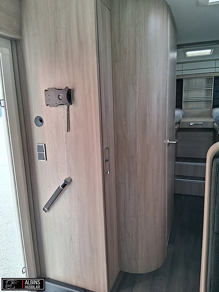 Kabe Travel Master Classic 740 LGB 13 of 21