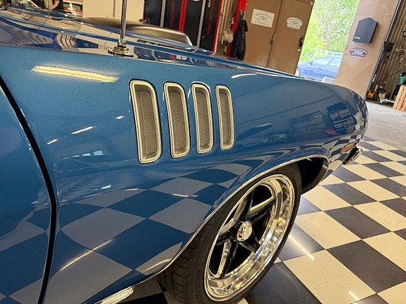 Plymouth Hemi Cuda 7 of 30