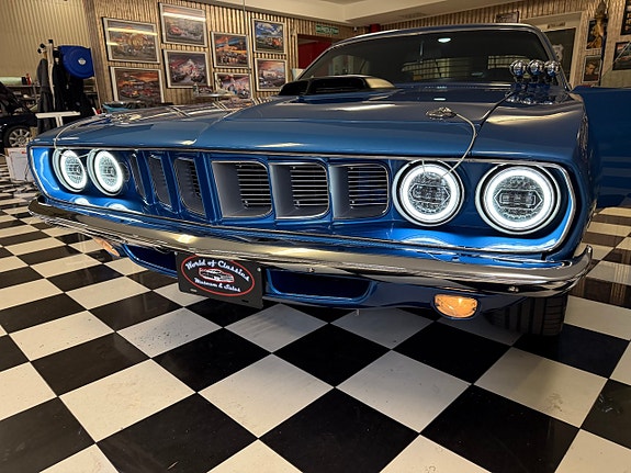 Plymouth Hemi Cuda 24 of 30