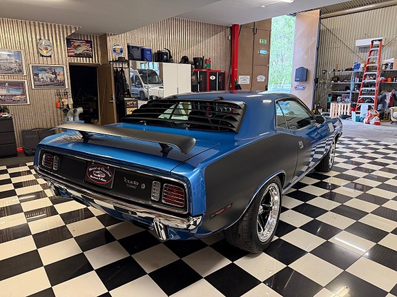 Plymouth Hemi Cuda 9 of 30