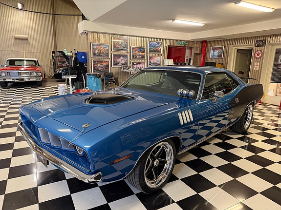 Plymouth Hemi Cuda 14 of 30