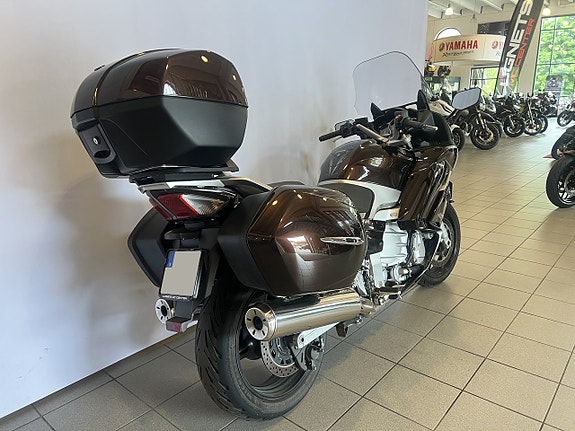 Yamaha FJR1300 A 5 of 5