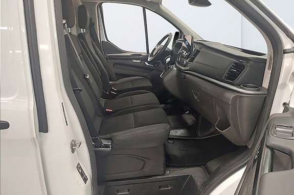 Ford Transit Custom 7 of 10