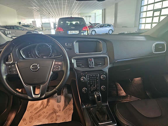 Volvo V40 7 of 7