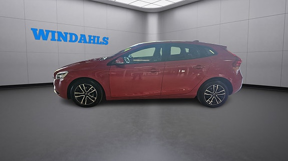 Volvo V40 5 of 5
