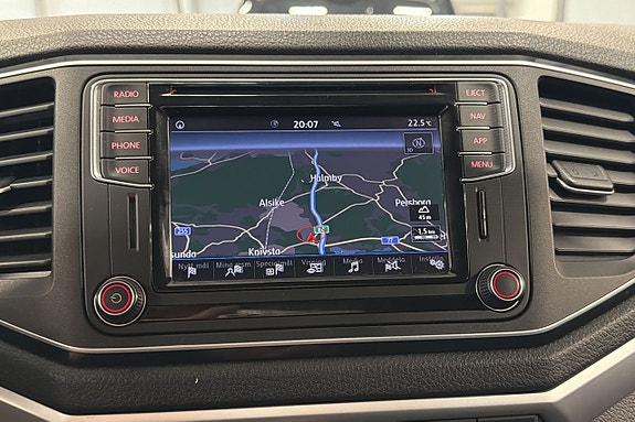 Volkswagen Amarok 13 of 25