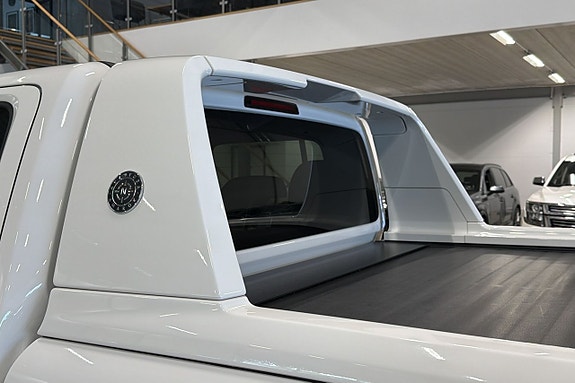 Volkswagen Amarok 24 of 25