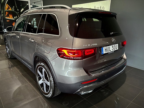 Mercedes-Benz GLB200 17 of 18