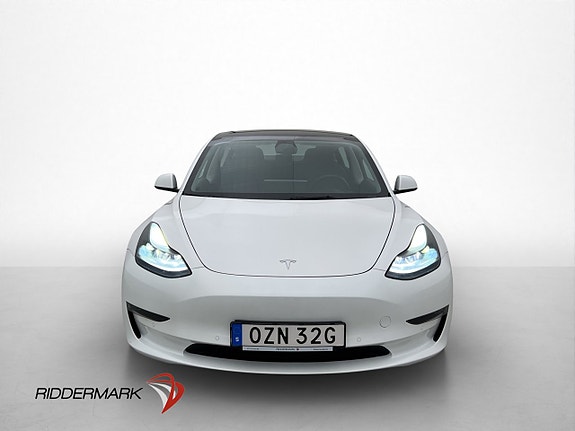 Tesla Model 3 2 of 5