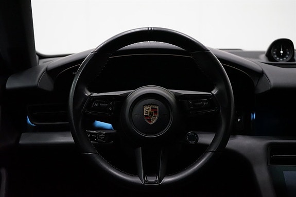 Porsche Taycan 4S 13 of 25