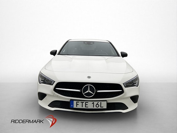 Mercedes-Benz CLA200 2 of 5