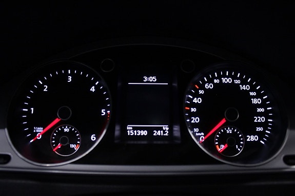 Volkswagen CC 22 of 27