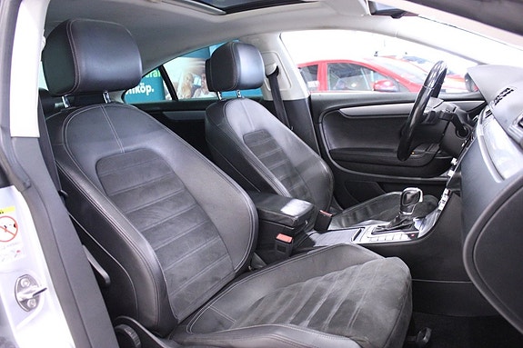 Volkswagen CC 18 of 27