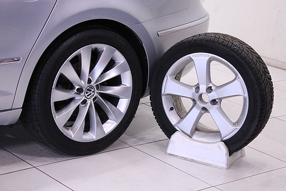 Volkswagen CC 26 of 27
