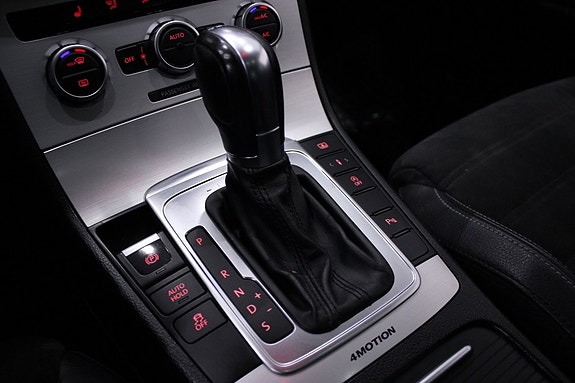 Volkswagen CC 11 of 27