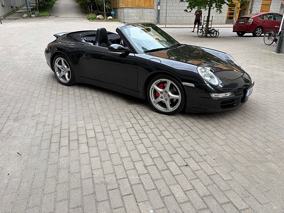 Porsche 911 Carrera 4S 5 of 5