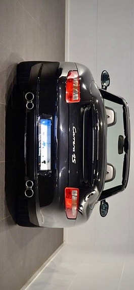 Porsche 911 Carrera 4S 3 of 5