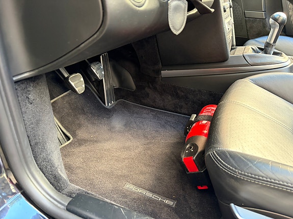 Porsche 911 Carrera 4S 15 of 16