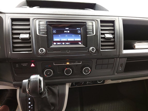 Volkswagen Transporter 12 of 13