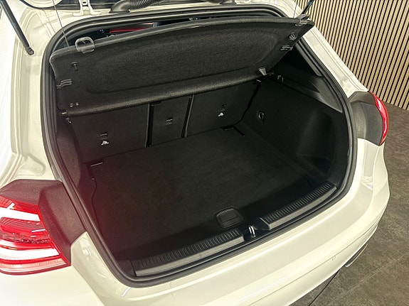 Mercedes-Benz A180 18 of 24