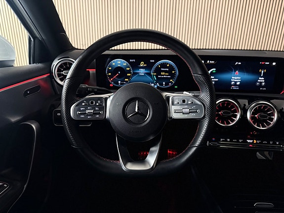 Mercedes-Benz A180 12 of 24