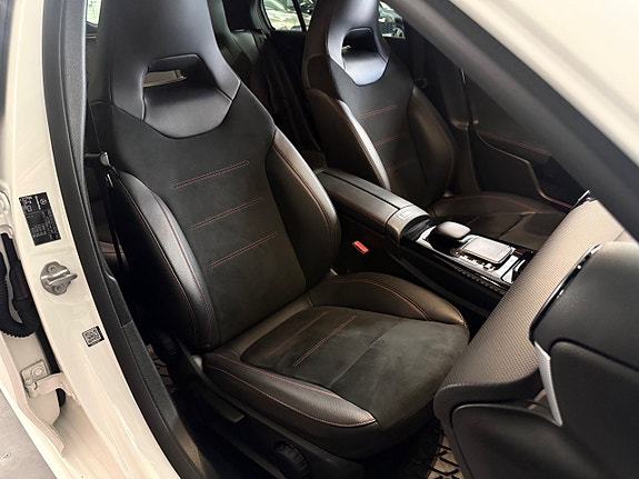 Mercedes-Benz A180 22 of 24