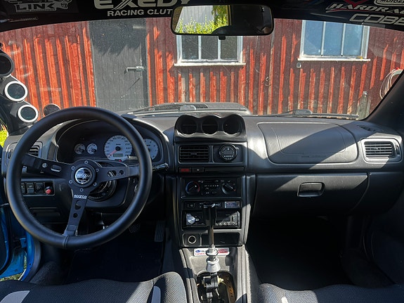 Subaru Impreza 3 of 4
