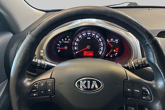 Kia Sportage 12 of 19