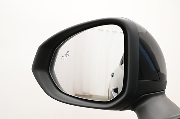 Lynk & Co 01 21 of 27