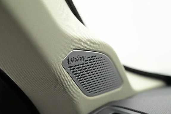 Lynk & Co 01 20 of 27