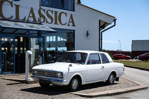 Ford Cortina 4 of 5