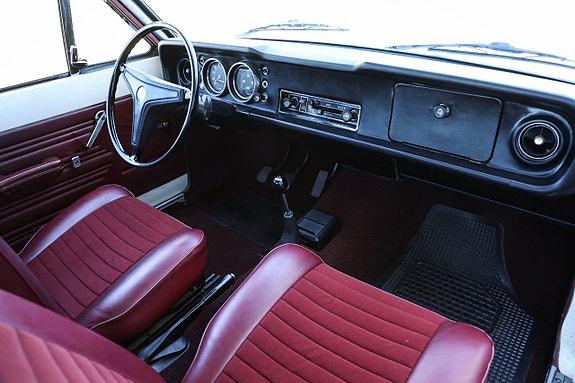 Ford Cortina 13 of 18