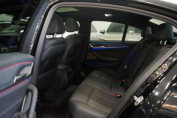 BMW 520d 4 of 5