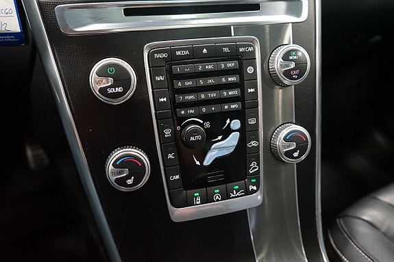 Volvo XC60 18 of 26